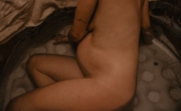 Janine Oswald, Geburtsfotografie, Familiendokumentation, Hamburg, Geburtsprozess, Hausgeburt, Wassergeburt