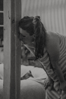 Janine Oswald, Geburtsfotografie, Familiendokumentation, Hamburg, Geburtsprozess, Hausgeburt, Wassergeburt